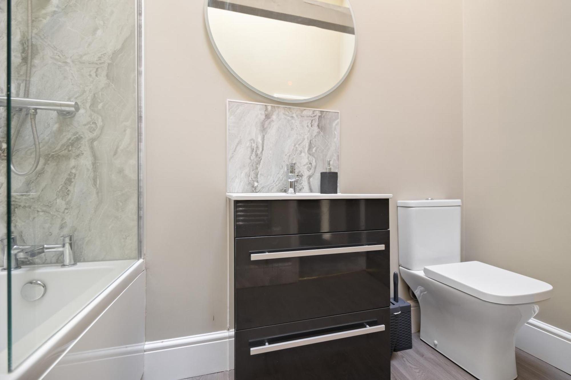 וורצ'סטר Whiskawaystays - Victoria House - Apartment 6 מראה חיצוני תמונה